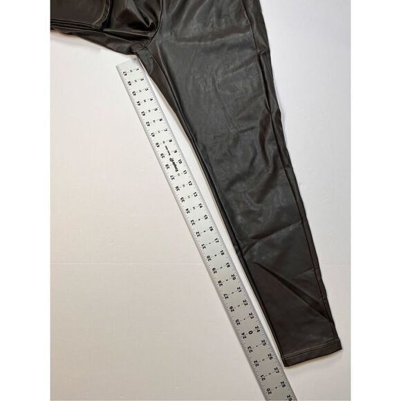 Athleta All Over Gleam Tight Arol Gray Purple Faux Vegan Leather Size Medium EUC - Picture 7 of 10